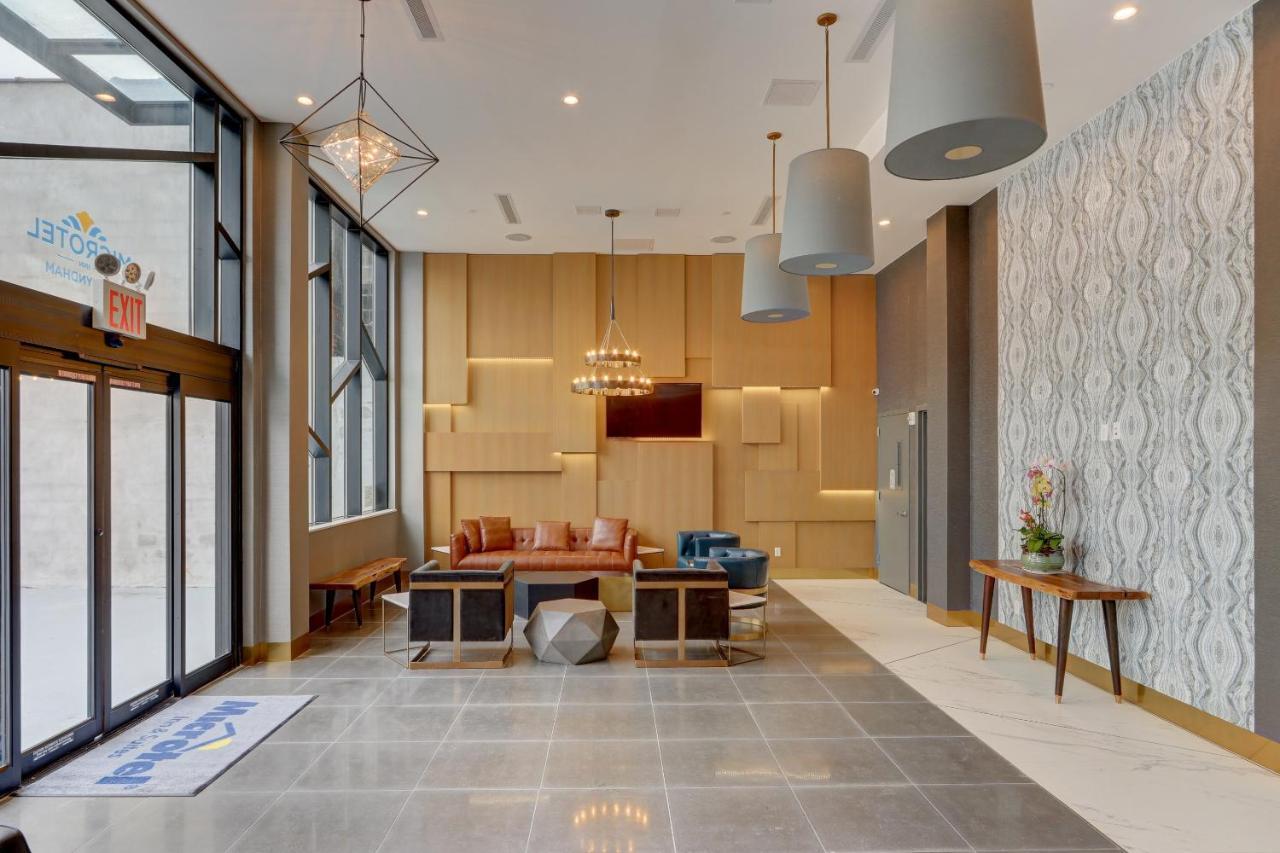 Microtel Inn By Wyndham Long Island City New York Exterior photo